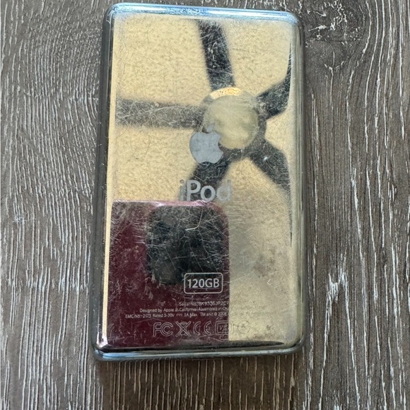 iPod  Classic 6th generation 120Gbs - Picture 4 of 4